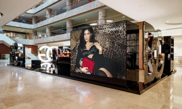 赞颂经典｜Dolce&Gabbana Logo系列手袋限时精品店于南京启幕